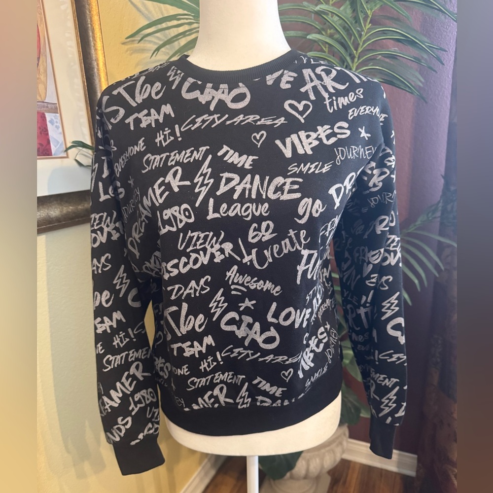 Zara Black Graphic Sweater